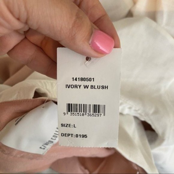 NWT C/MEO Collective Elation Ruffle-Bodice Gown in Ivory with Blush Size Large - Picture 5 of 10